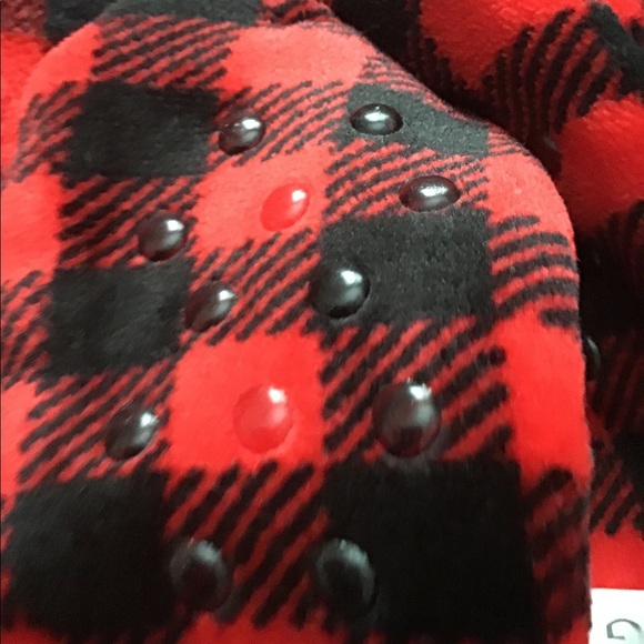 Medium large soft slippers new never worn - Picture 9 of 16